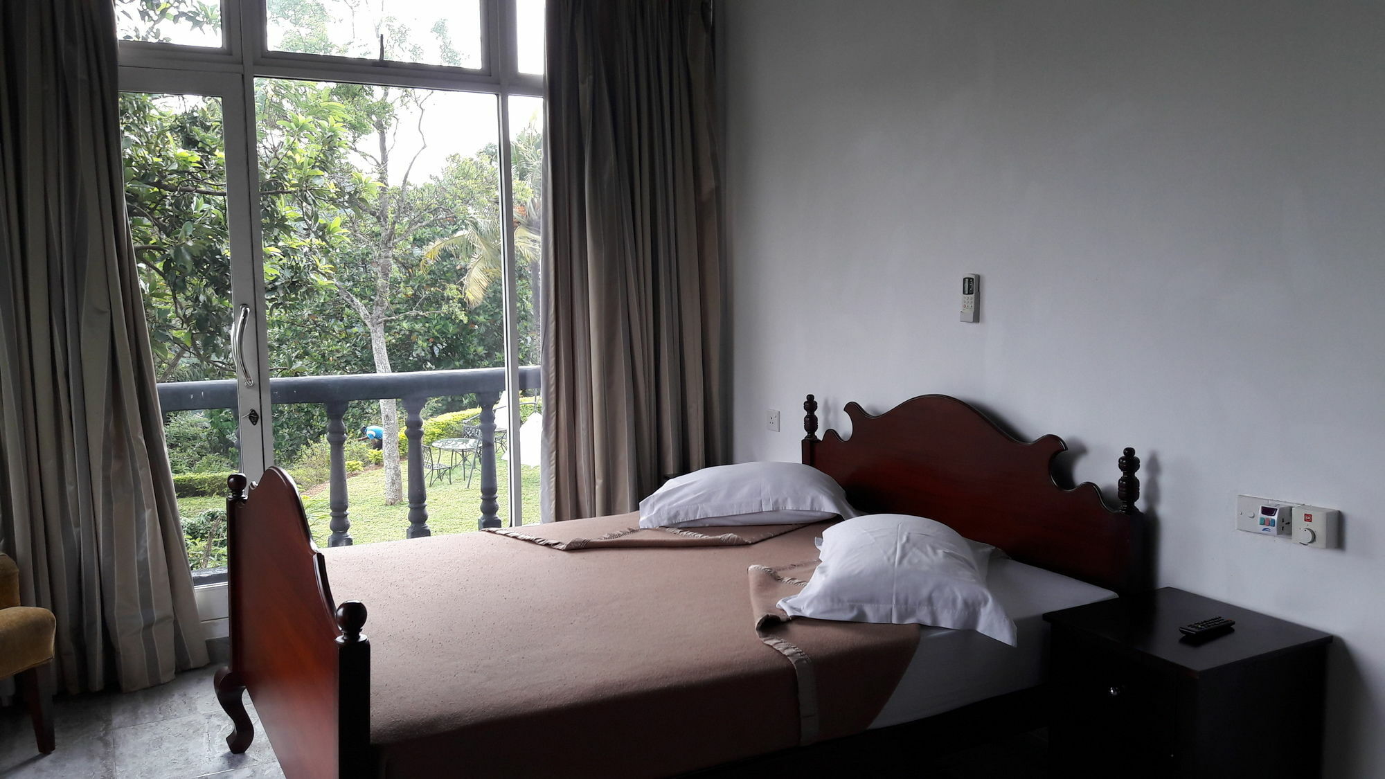 Oyo 441 Kandy Hill Bungalow Ngoại thất bức ảnh