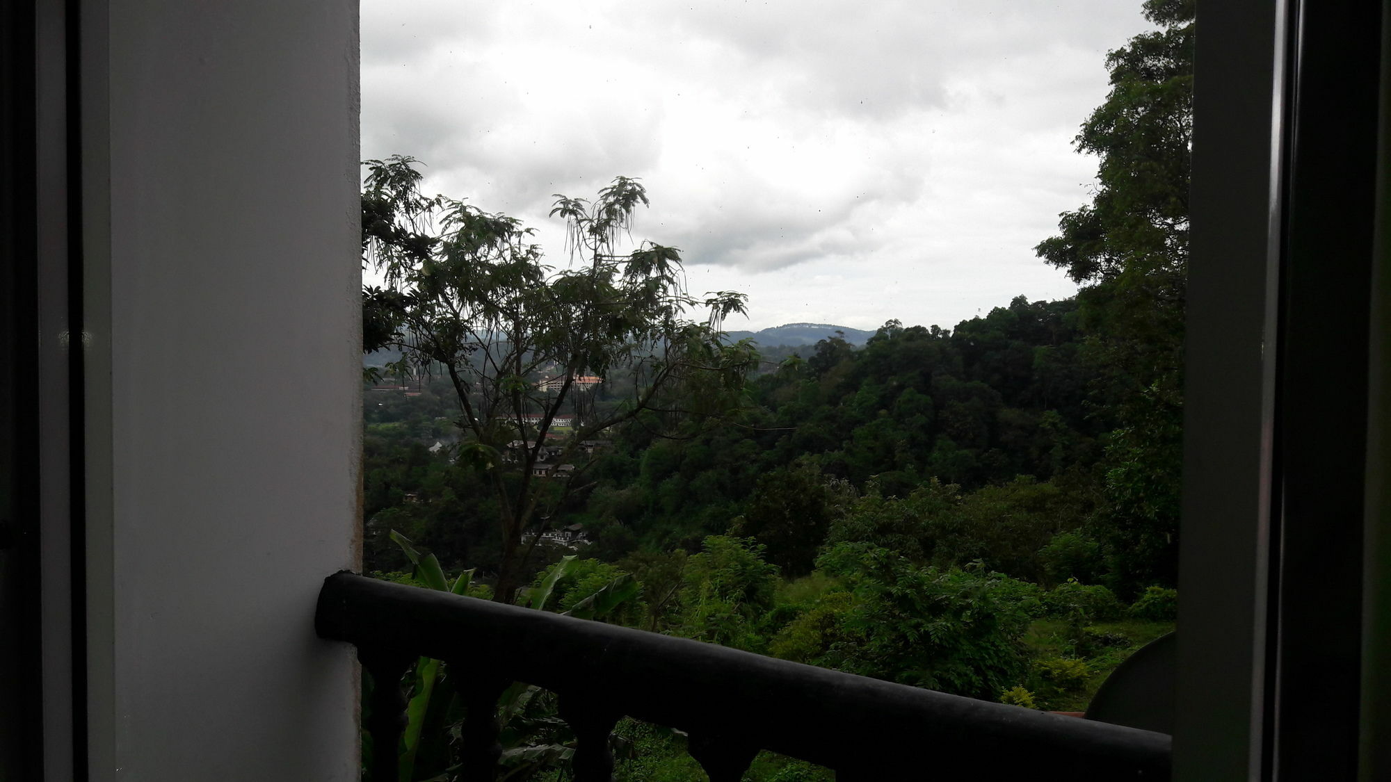 Oyo 441 Kandy Hill Bungalow Ngoại thất bức ảnh